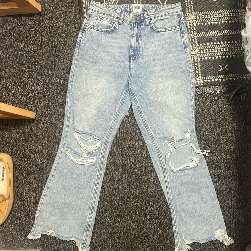BDG Urban Outfitters Wilco Kick Crop Flare Distressed Light Wash Jeans Blue 4